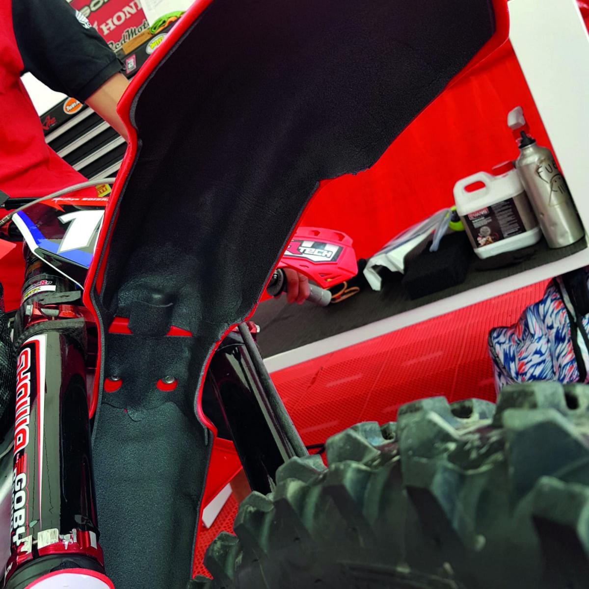 ANTI-MUD FOAMS HONDA CRF250R 2022-2024, CRF450R 2021-2024