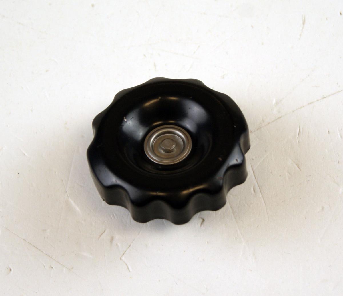 RADIATOR CAP 2.0 JAPANESE UNI. DIA 008066