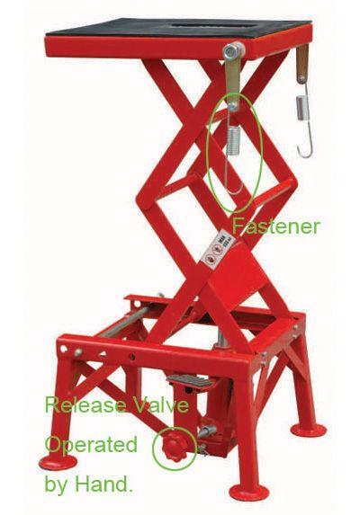 HYDRAULIC SCISSOR STAND MOTORCYCLE LIFT, RED, MAX LIFT WEIGHT 135 KGS